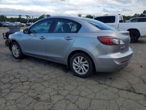 2013 MAZDA 3 Touring/GS