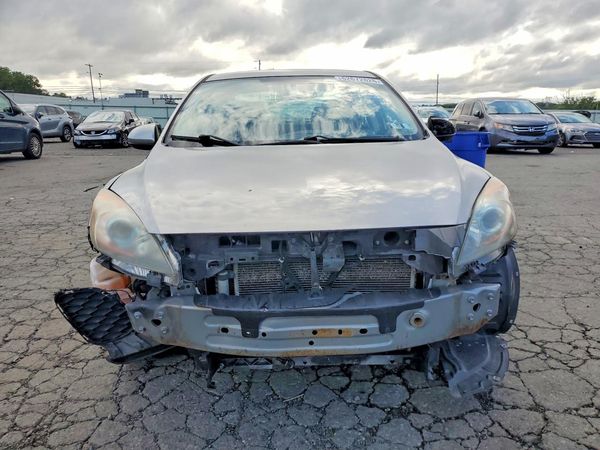 2013 MAZDA 3 Touring/GS