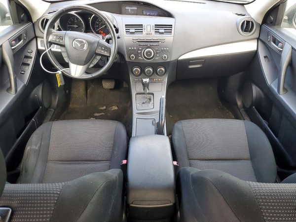 2013 MAZDA 3 Touring/GS