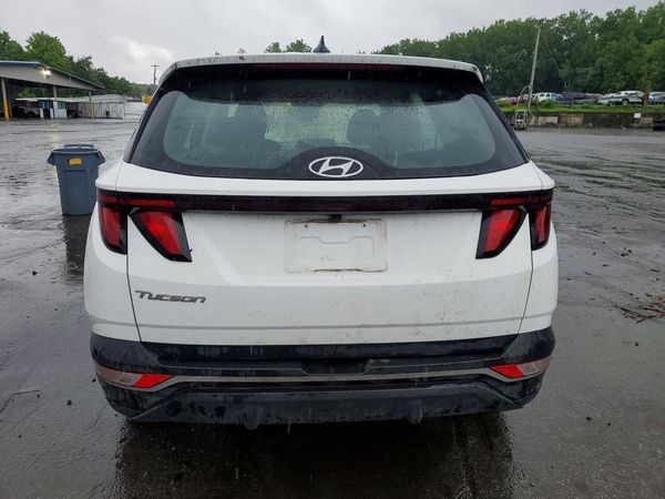 2024 HYUNDAI TUCSON SE