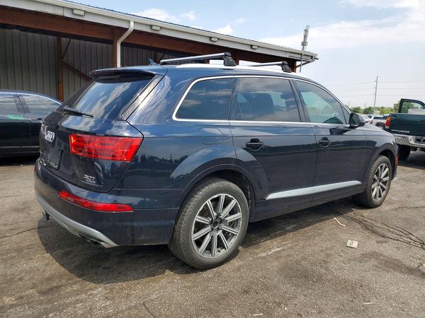 2017 AUDI Q7 quattro Prestige