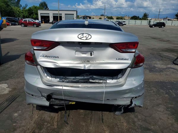 2018 HYUNDAI ELANTRA