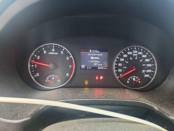 2022 KIA SELTOS LX