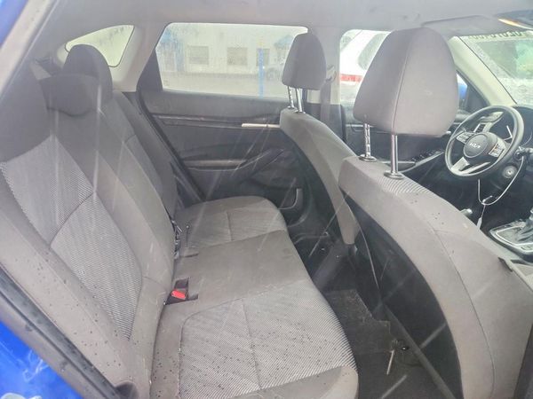 2022 KIA SELTOS LX