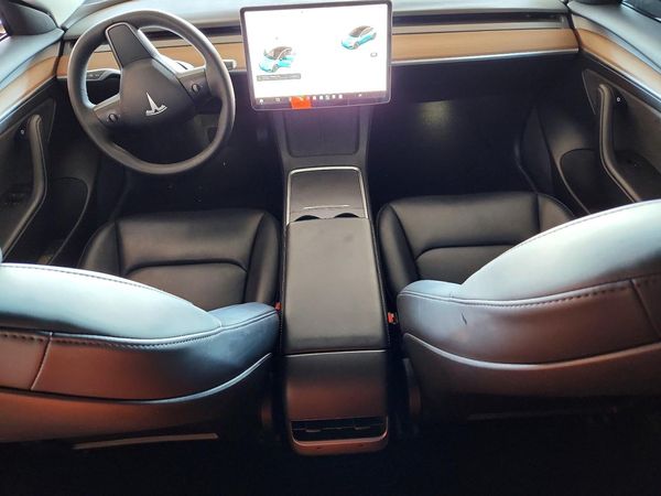2021 TESLA MODEL 3