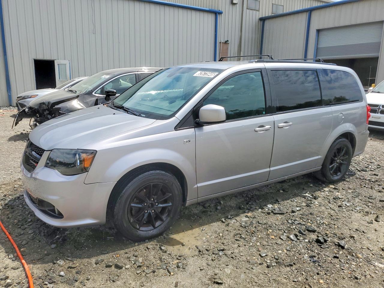 2019 DODGE GRAND CARAVAN SE