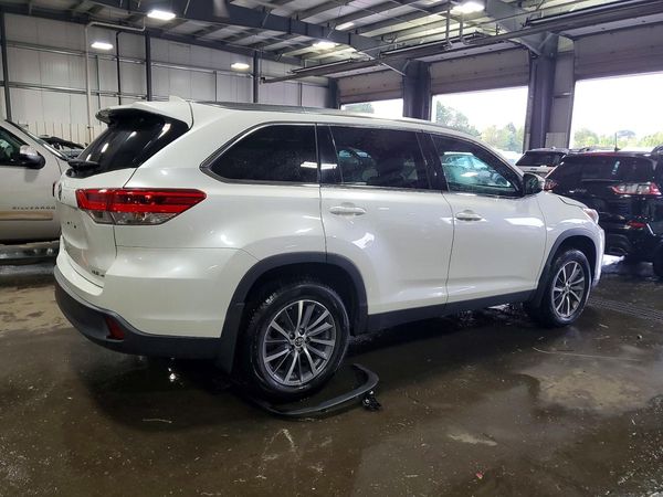 2019 TOYOTA HIGHLANDER SE/XLE