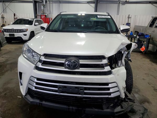 2019 TOYOTA HIGHLANDER SE/XLE