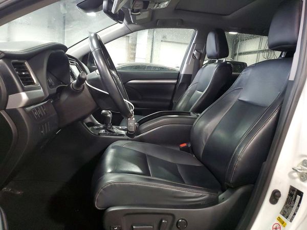 2019 TOYOTA HIGHLANDER SE/XLE