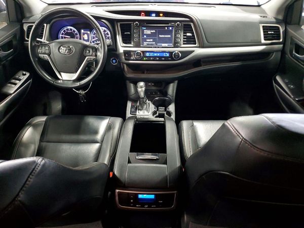 2019 TOYOTA HIGHLANDER SE/XLE