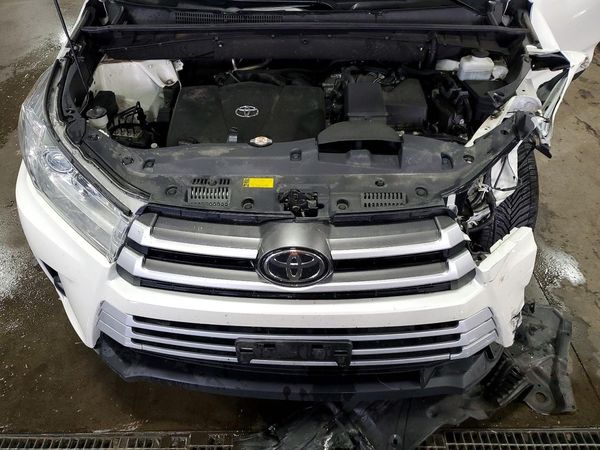 2019 TOYOTA HIGHLANDER SE/XLE