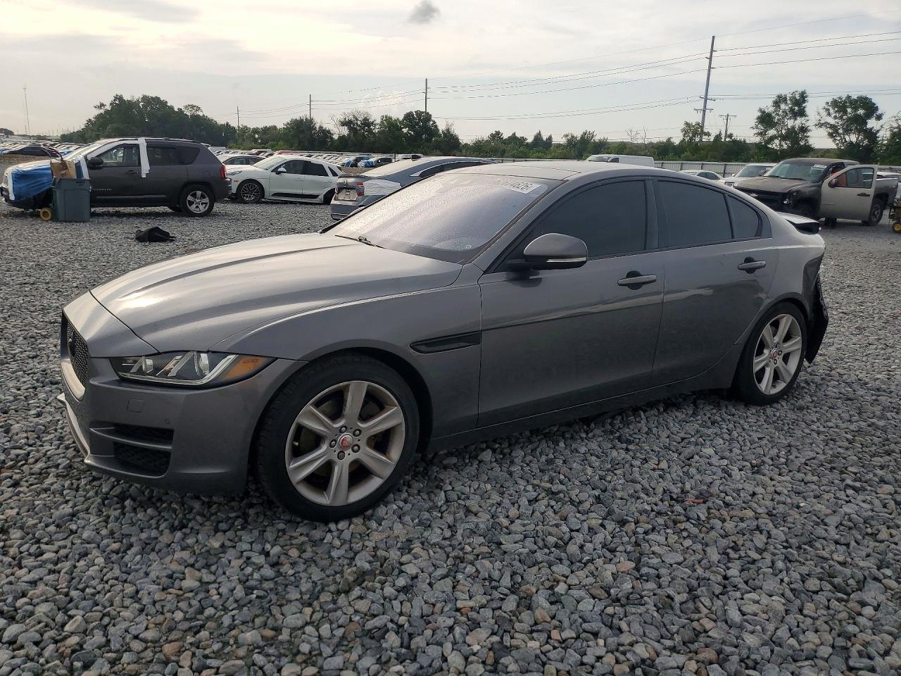2017 JAGUAR XE