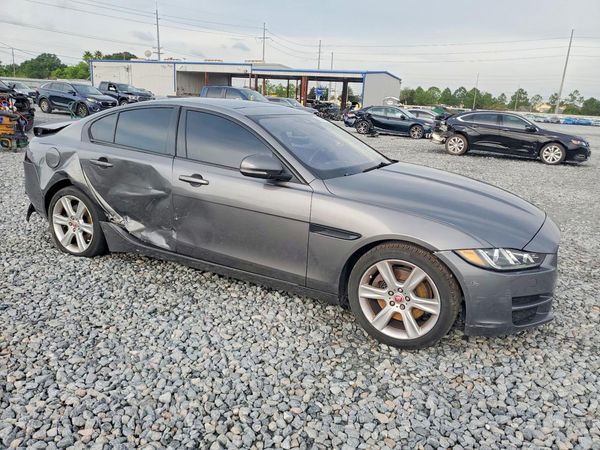 2017 JAGUAR XE