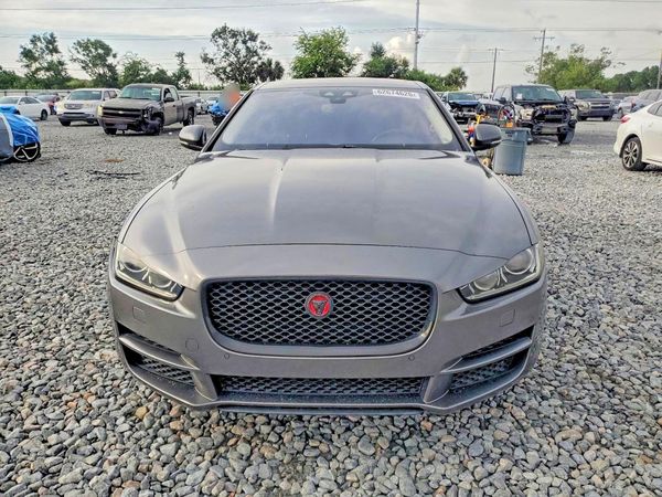 2017 JAGUAR XE