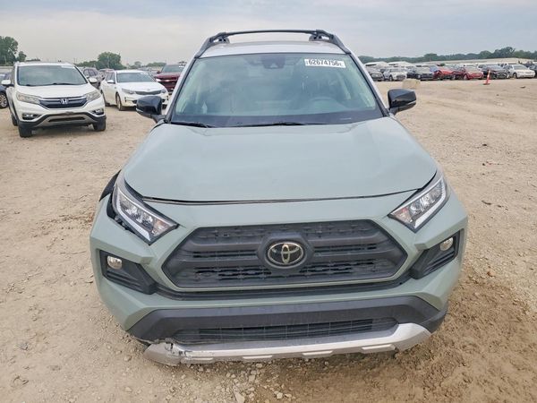 2019 TOYOTA RAV4