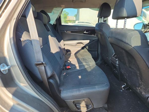 2019 KIA SORENTO L, LX, S