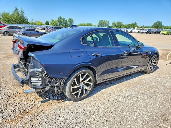 2020 VOLVO S60