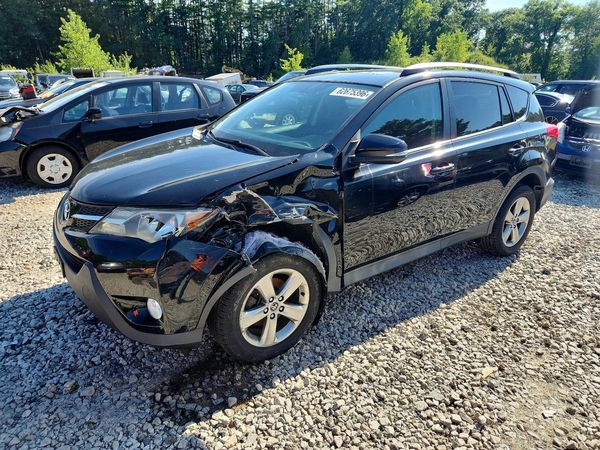 2015 TOYOTA RAV4
