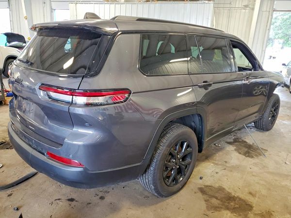 2022 JEEP GRAND CHEROKEE L LAREDO 4X4
