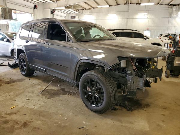2022 JEEP GRAND CHEROKEE L LAREDO 4X4