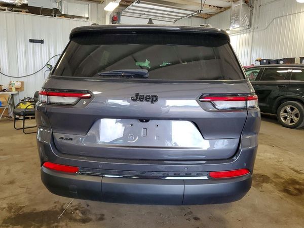 2022 JEEP GRAND CHEROKEE L LAREDO 4X4