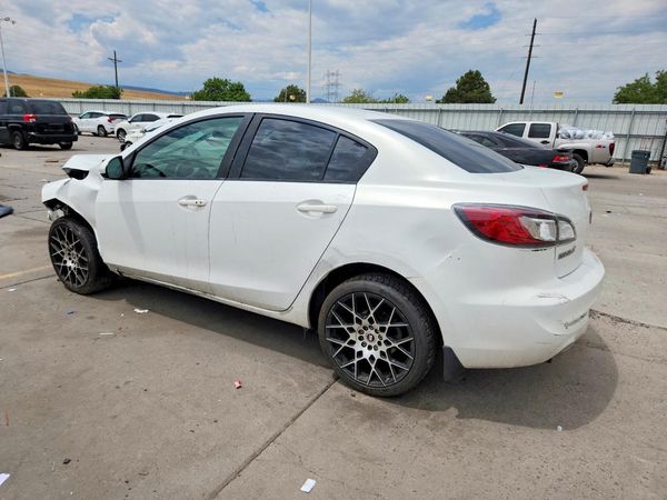 2013 MAZDA 3 Touring/GS