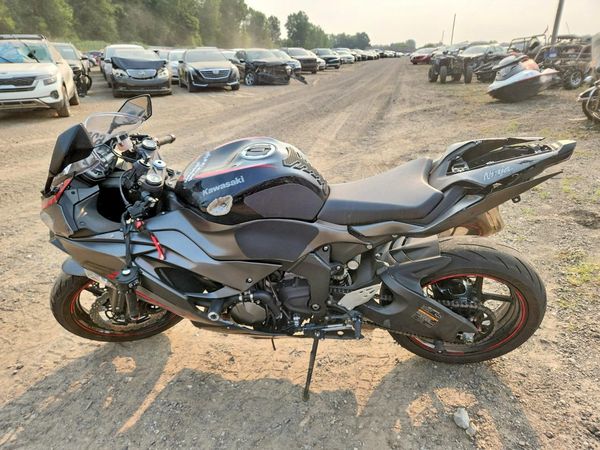 2023 KAWASAKI ZX636