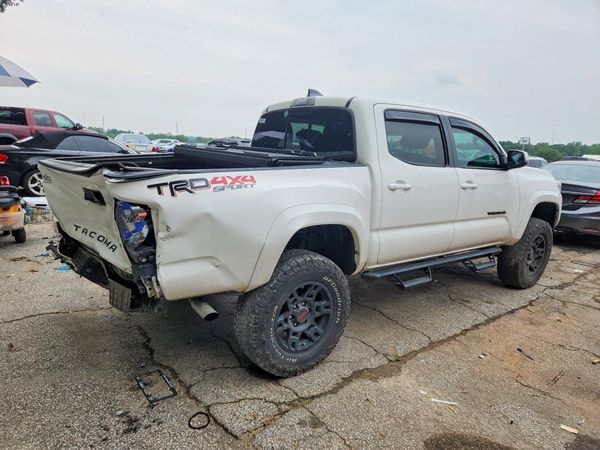 2020 TOYOTA TACOMA SR5