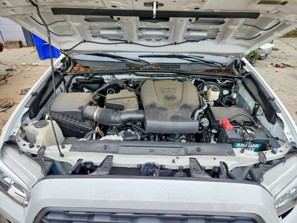 2020 TOYOTA TACOMA SR5