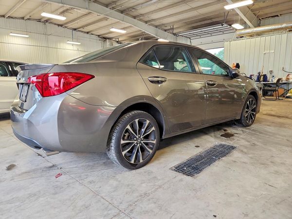 2017 TOYOTA COROLLA