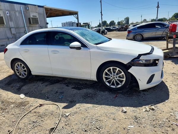 2019 MERCEDES-BENZ A A220