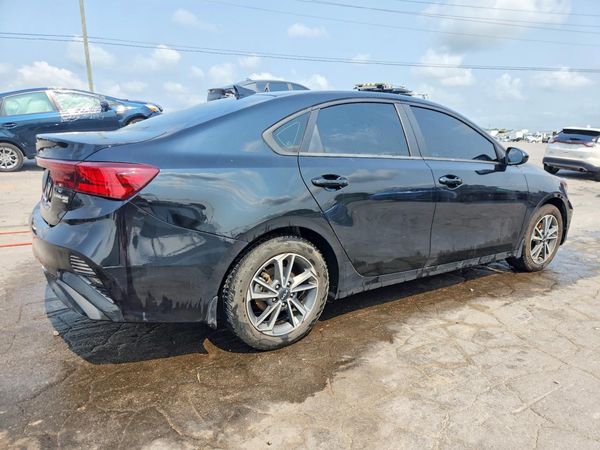 2022 KIA FORTE FE, LXS