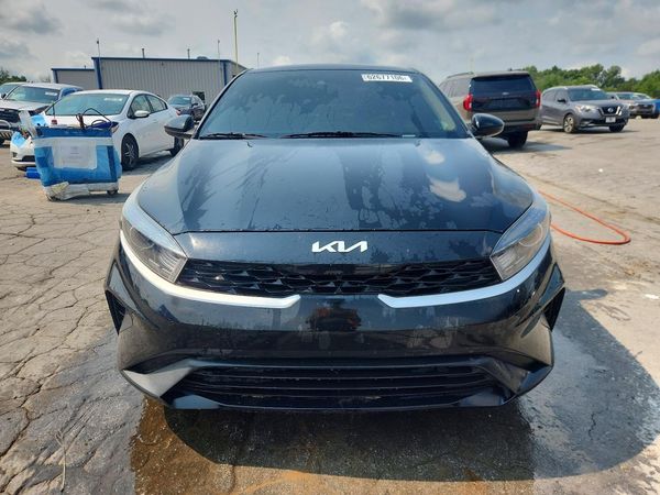 2022 KIA FORTE FE, LXS
