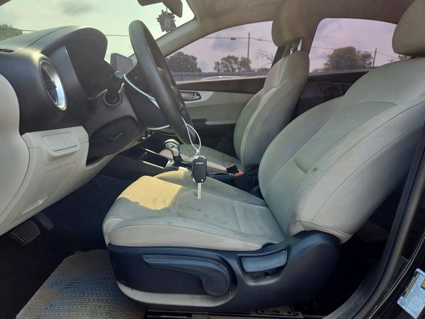 2022 KIA FORTE FE, LXS