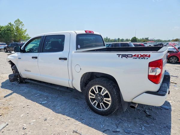 2018 TOYOTA TUNDRA SR5