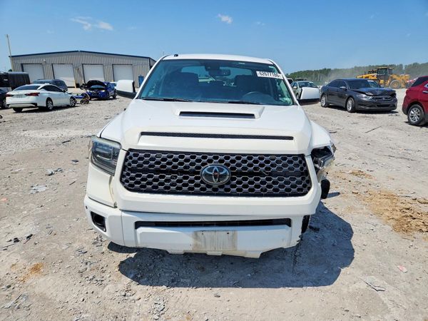 2018 TOYOTA TUNDRA SR5