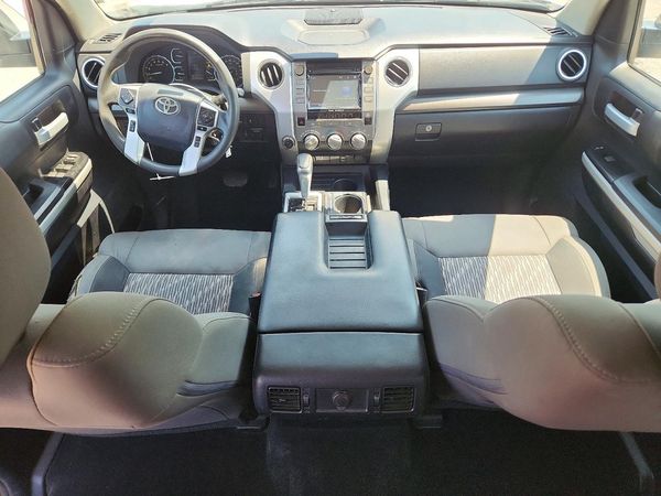 2018 TOYOTA TUNDRA SR5