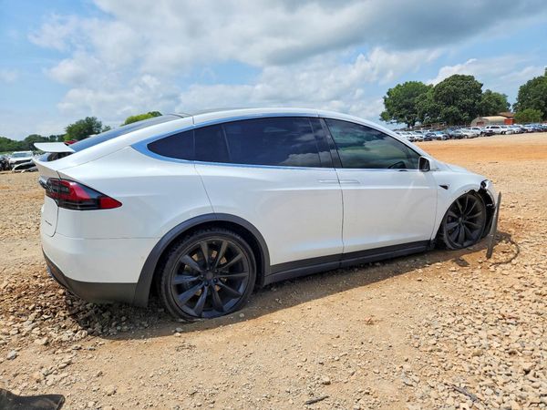 2020 TESLA MODEL X