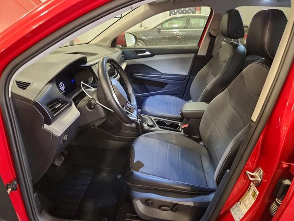 2022 VOLKSWAGEN TAOS SE