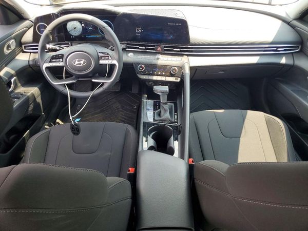 2025 HYUNDAI ELANTRA SEL Convenience — CKPT