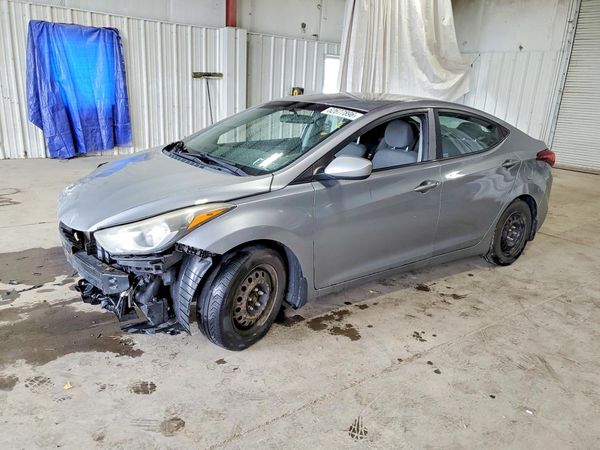 2016 HYUNDAI ELANTRA — Front 3/4