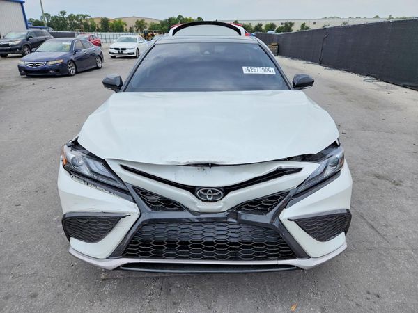 2022 TOYOTA CAMRY XSE