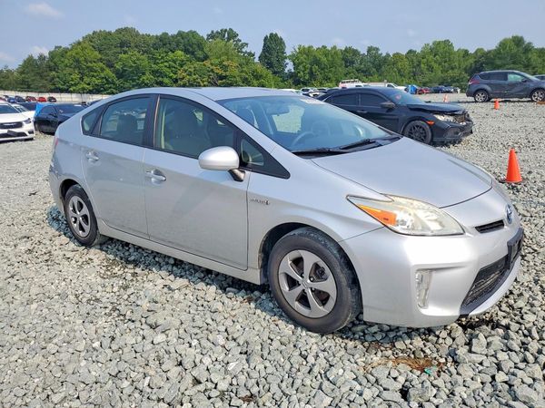 2014 TOYOTA PRIUS