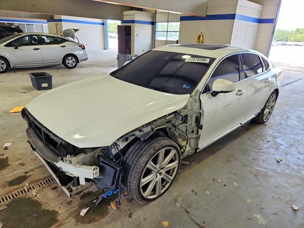 2018 VOLVO S90 Inscription