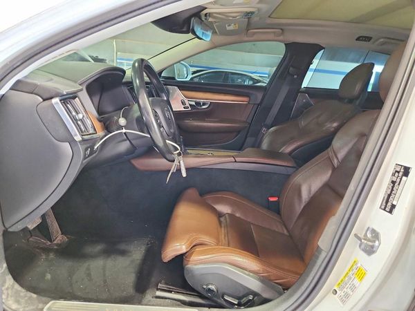 2018 VOLVO S90 Inscription