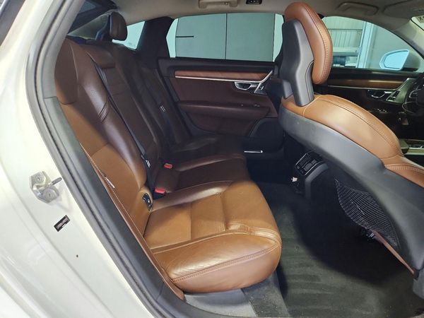 2018 VOLVO S90 Inscription