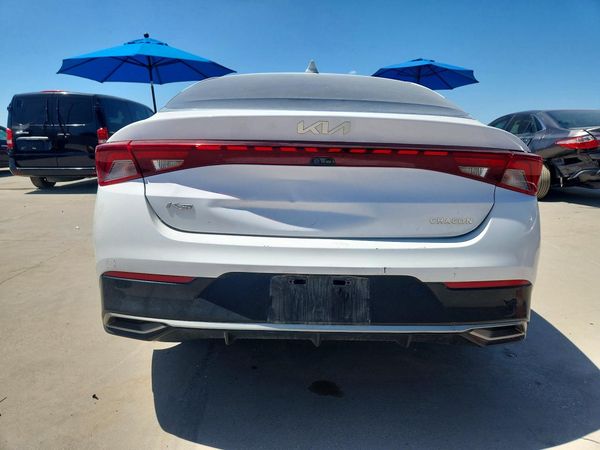 2022 KIA K5
