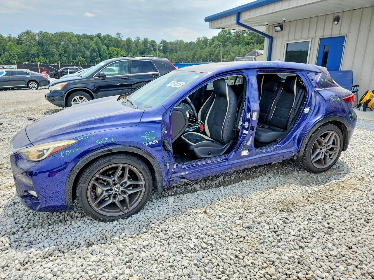 2018 INFINITI QX30