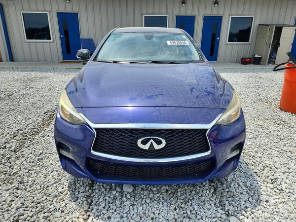 2018 INFINITI QX30