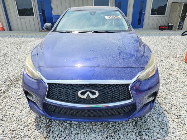 2018 INFINITI QX30